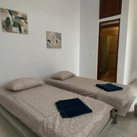 Isola 1 * Rhodes City
